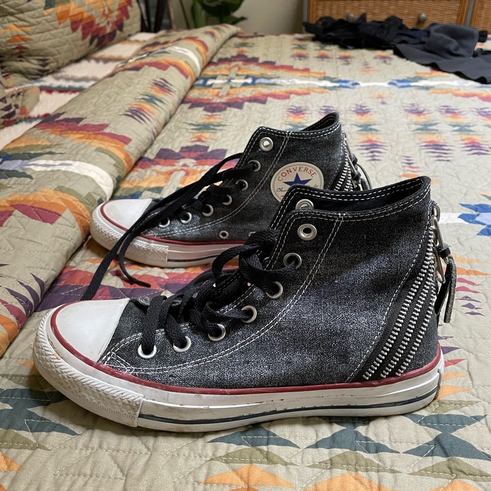 Converse